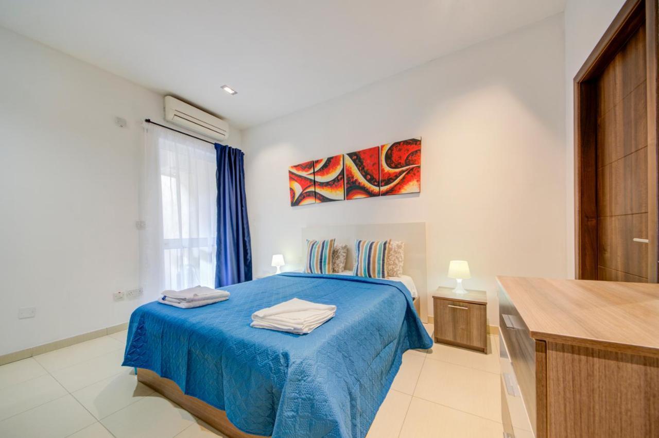 St Julians 2 Bedroom Apartment With Commanding Seaviews By Shortletsmalta San Ġiljan Exterior foto